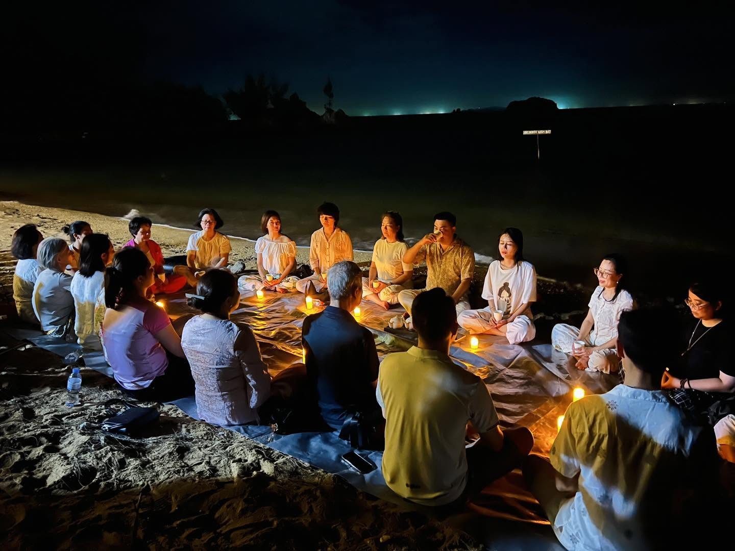 Hoạt động tập thể cộng đồng Thiền Việt 10