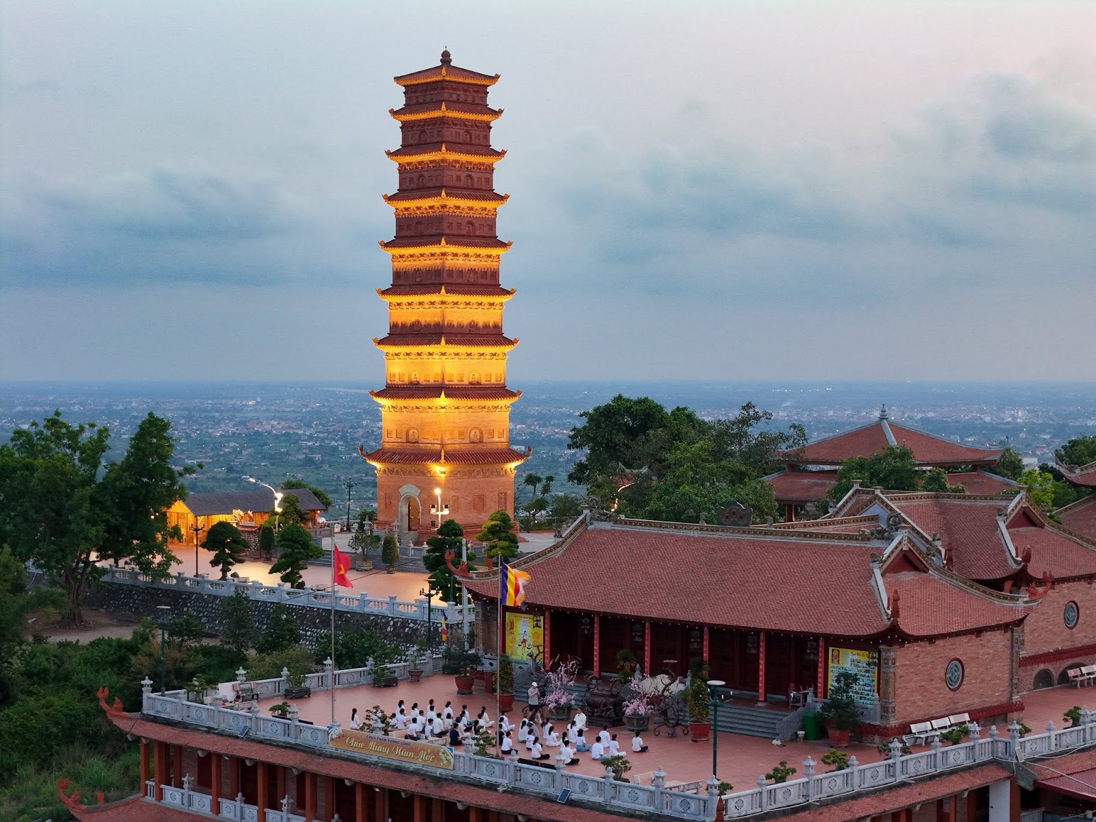 Hoạt động tập thể cộng đồng Thiền Việt 7