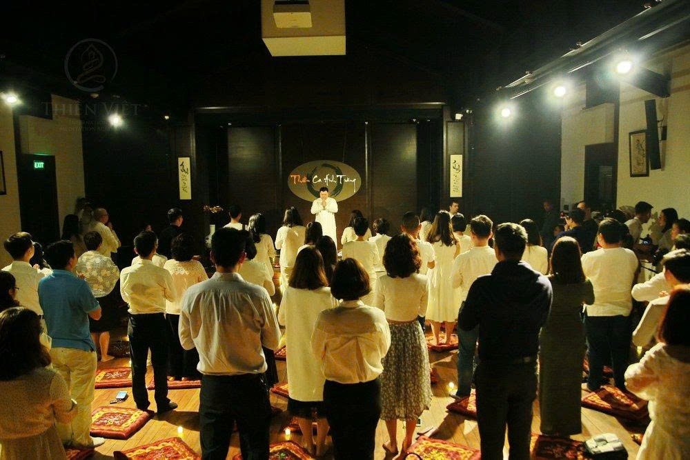 Buông thư và chữa lành thân tâm dưới ánh trăng
