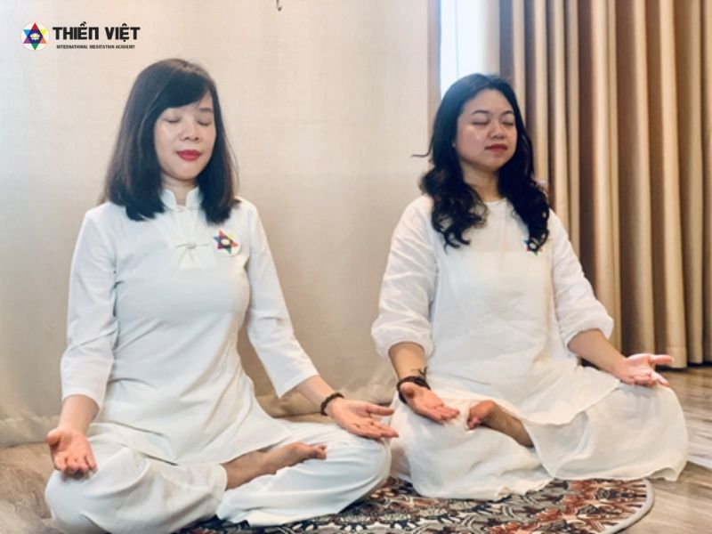 Những bài tập thở chuyên sâu trong thiền định không chỉ giúp cơ thể trực tiếp đón nhận thêm năng lượng (nguồn thức ăn thứ 2 ngoài ăn uống) mà còn giúp thúc đẩy nhanh tiến trình phục hồi hệ hô hấp, cân bằng lại toàn bộ cơ thể vật lý và tâm trí.