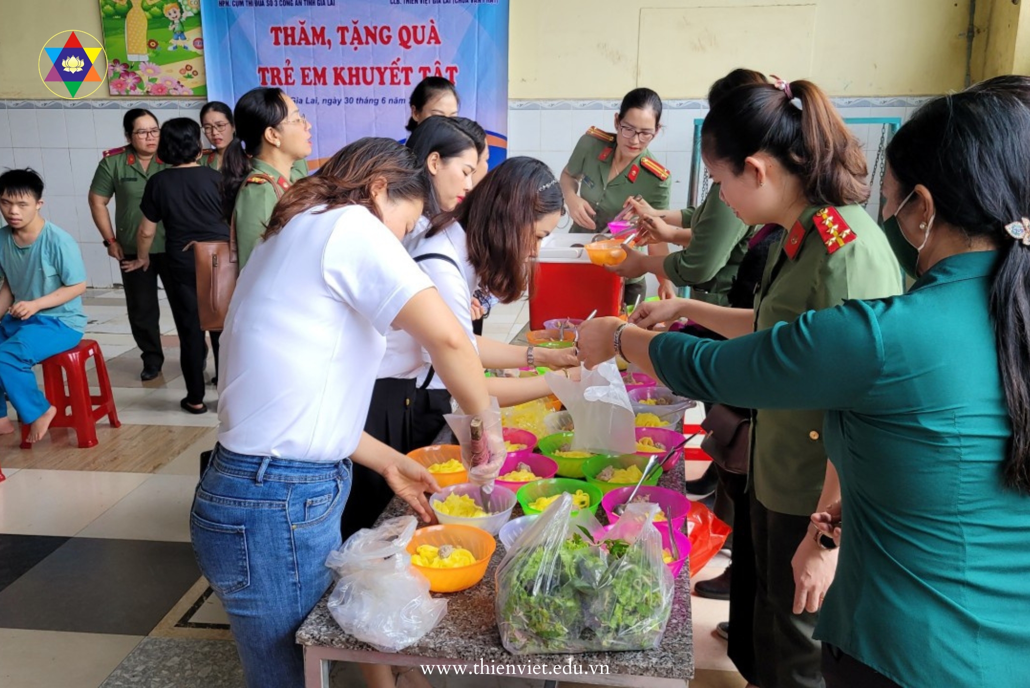 Trao Yeu Thuong Tre Em Khuyet Tai Tai Pleiku (6)